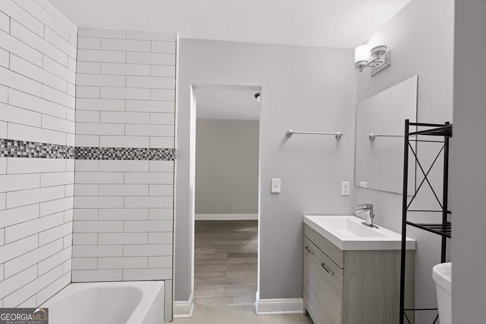2462 Macon Drive Atlanta - Photo 13