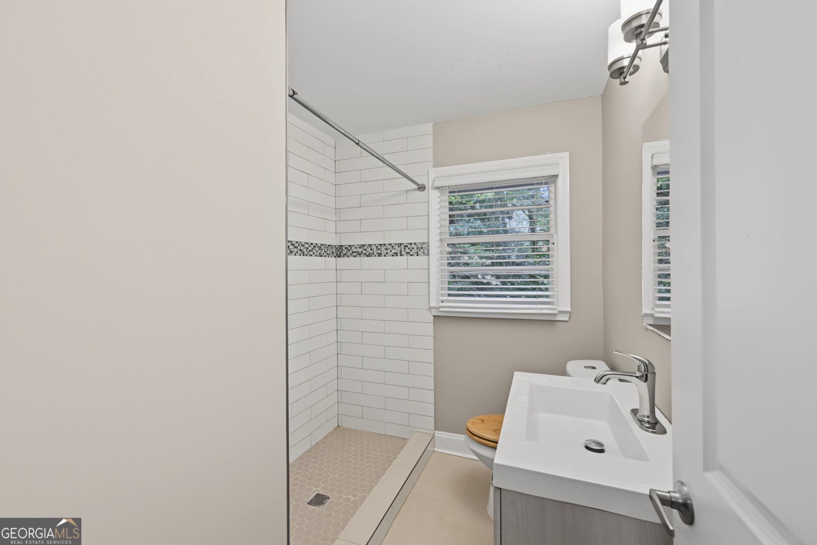 2462 Macon Drive Atlanta - Photo 18