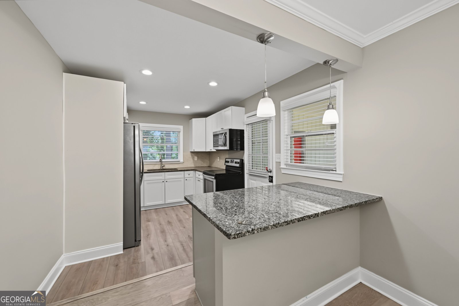 2462 Macon Drive Atlanta - Photo 8