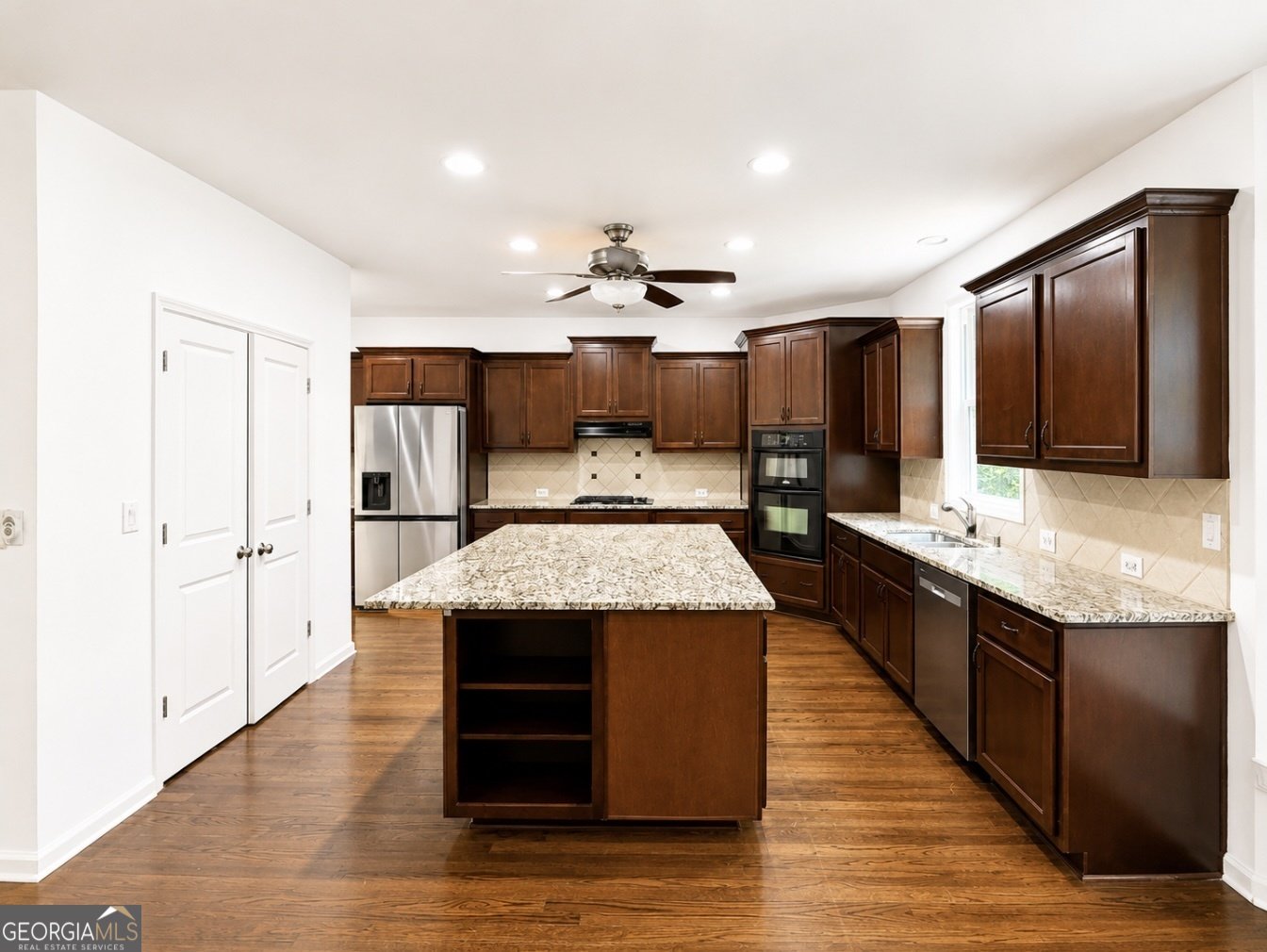 320 New point Lane Canton - Photo 10