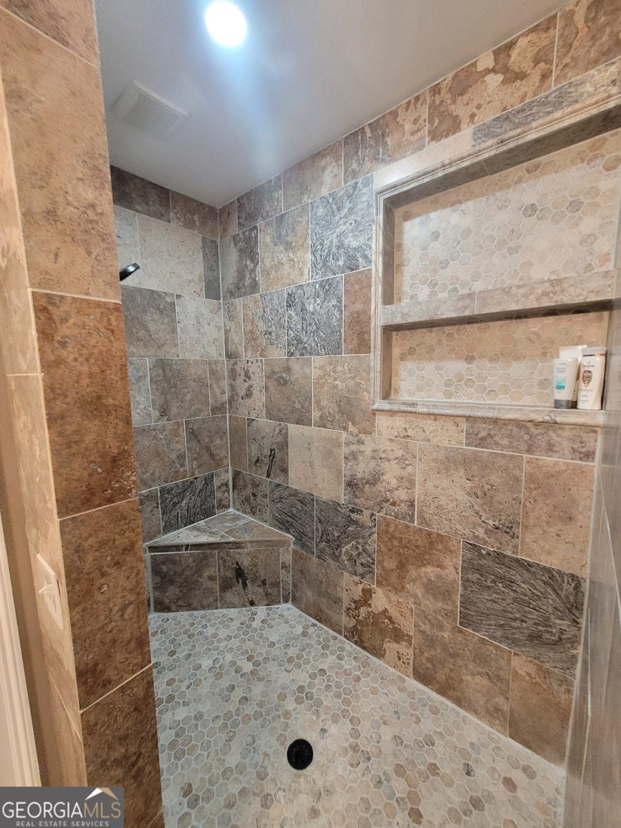 31 Cardinal Road White - Photo 8