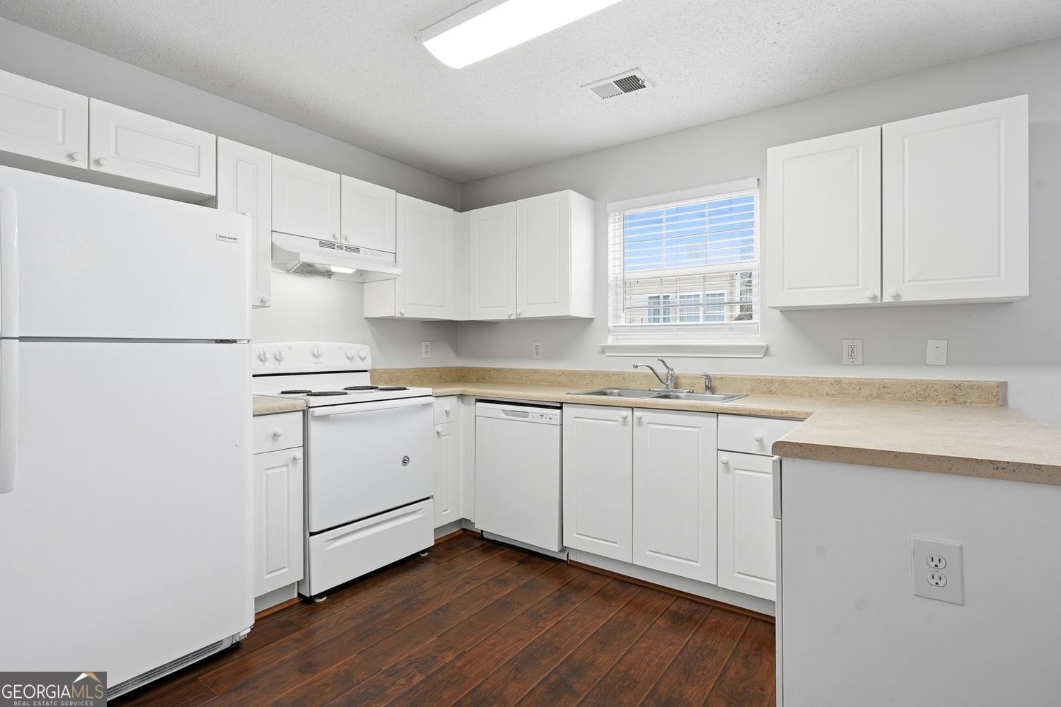 310 Goldenrod Drive Stockbridge - Photo 8