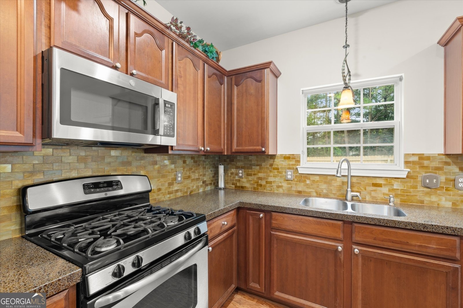 433 Highlands Loop Woodstock - Photo 8