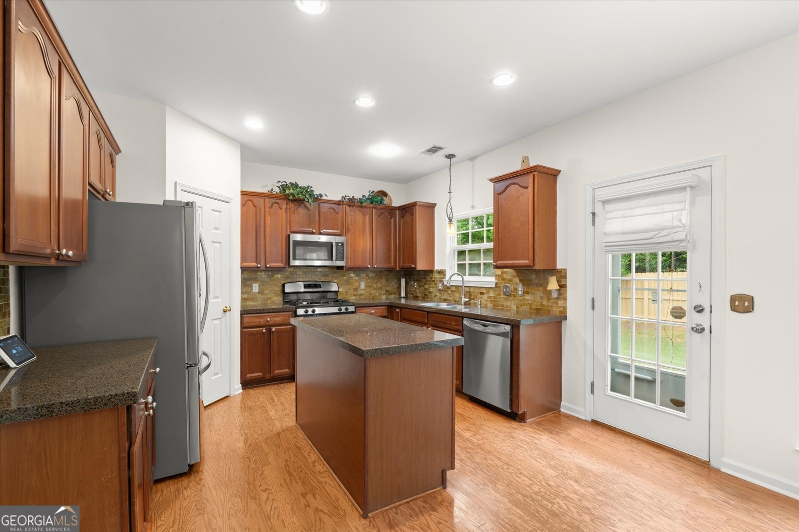 433 Highlands Loop Woodstock - Photo 9