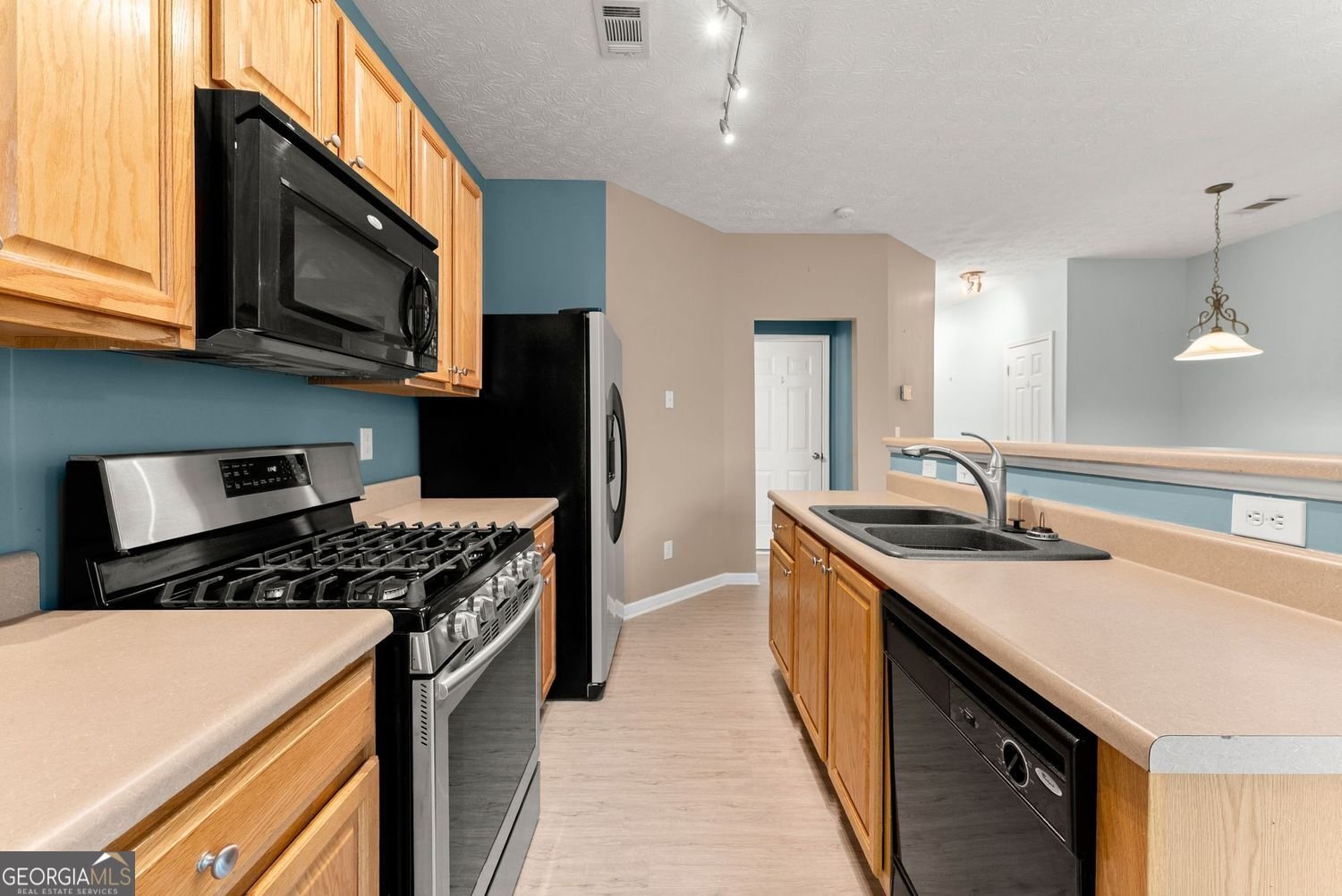 6711 Safeharbour Way Flowery Branch - Photo 9