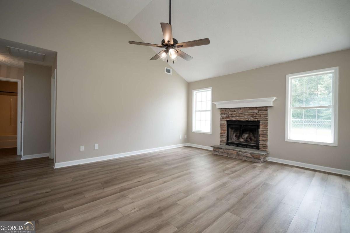 2341 Hartley Court Statham - Photo 13