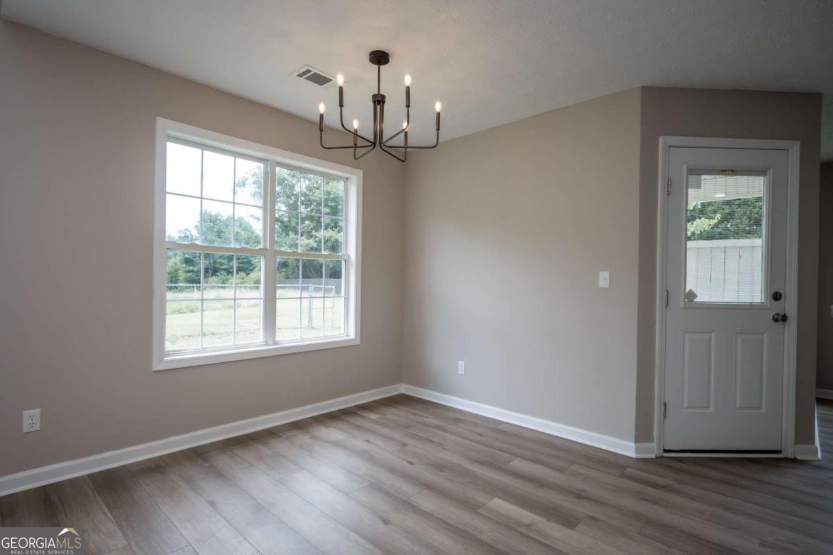 2341 Hartley Court Statham - Photo 15