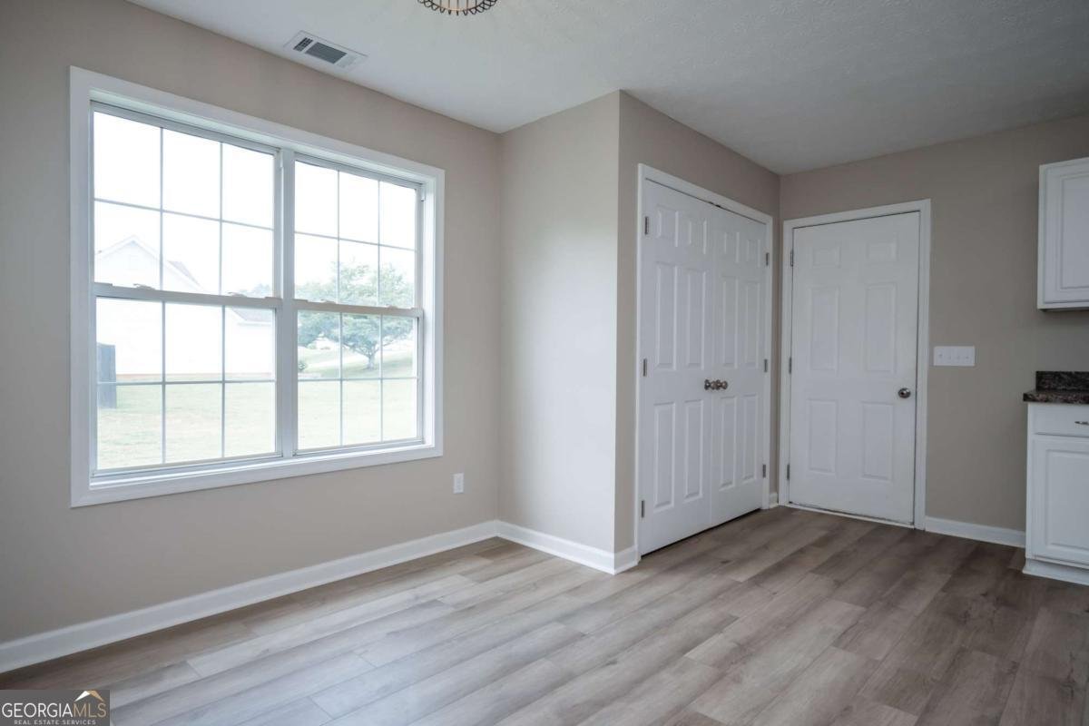 2341 Hartley Court Statham - Photo 18