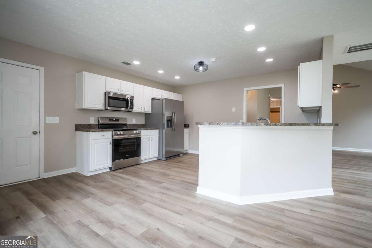 2341 Hartley Court Statham - Photo 19