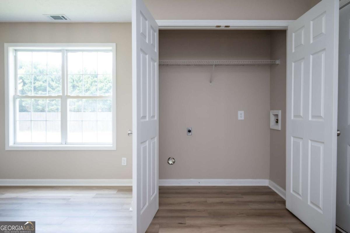 2341 Hartley Court Statham - Photo 26