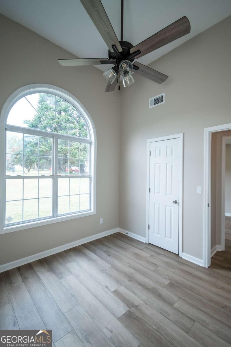 2341 Hartley Court Statham - Photo 36