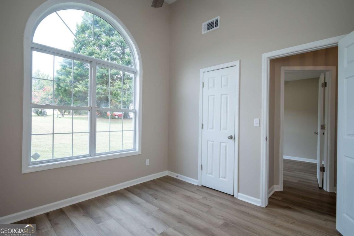 2341 Hartley Court Statham - Photo 37