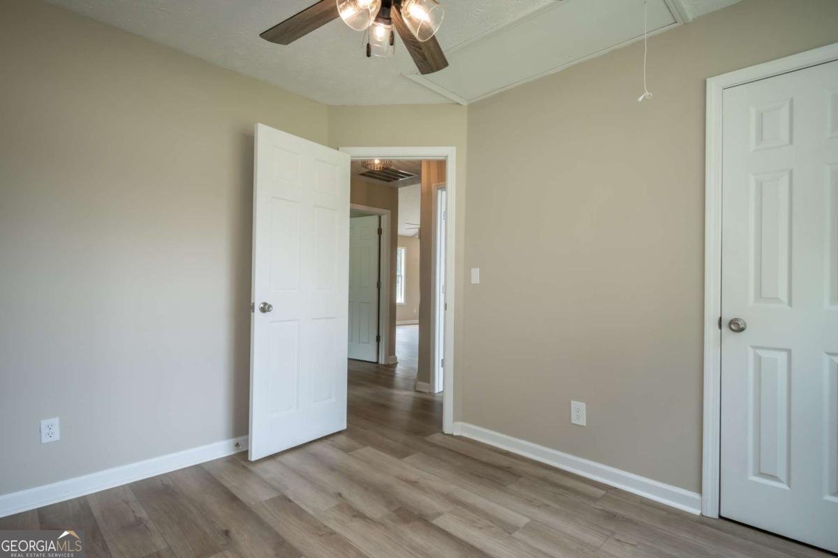 2341 Hartley Court Statham - Photo 43