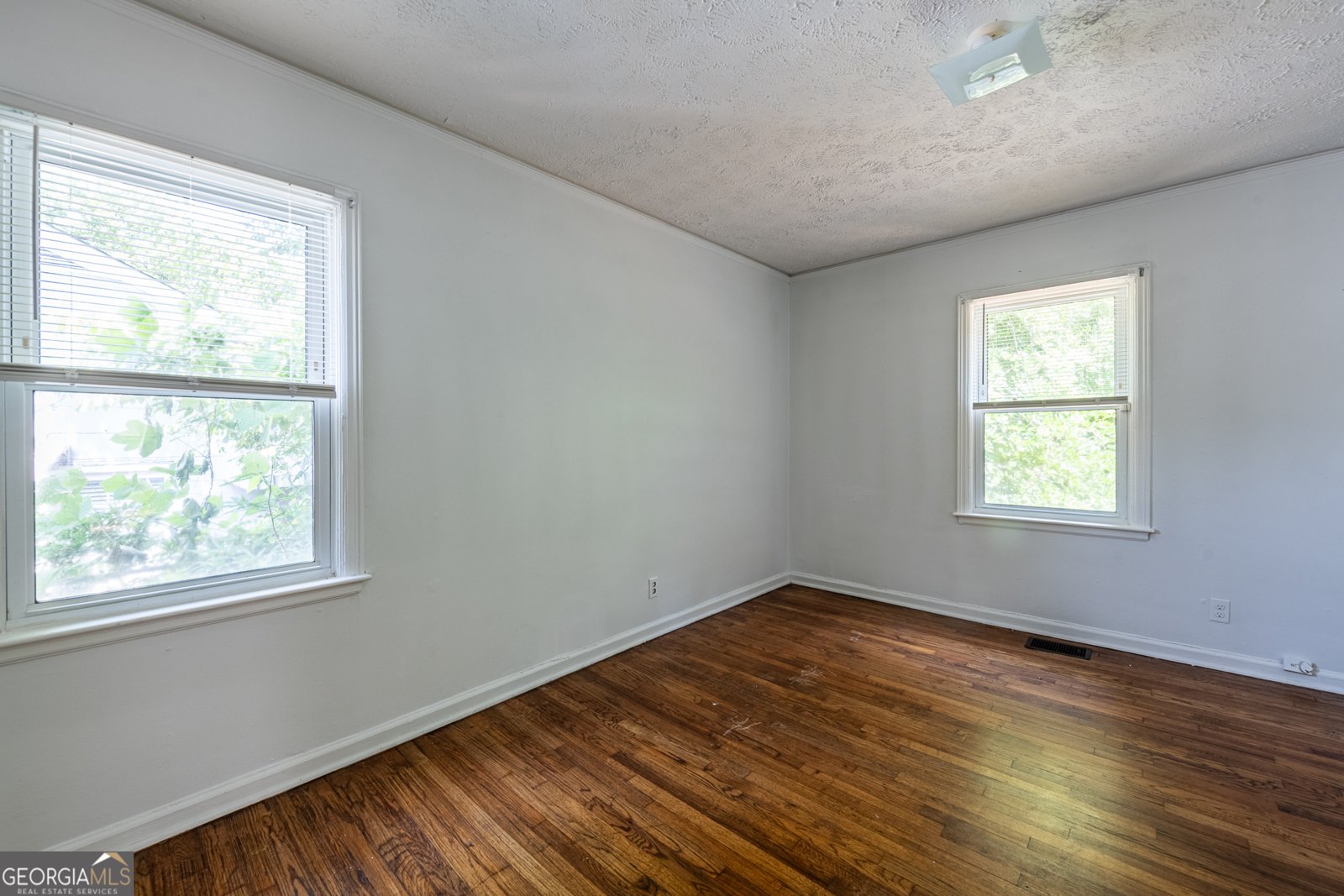 1555 Venetian Drive Atlanta - Photo 9