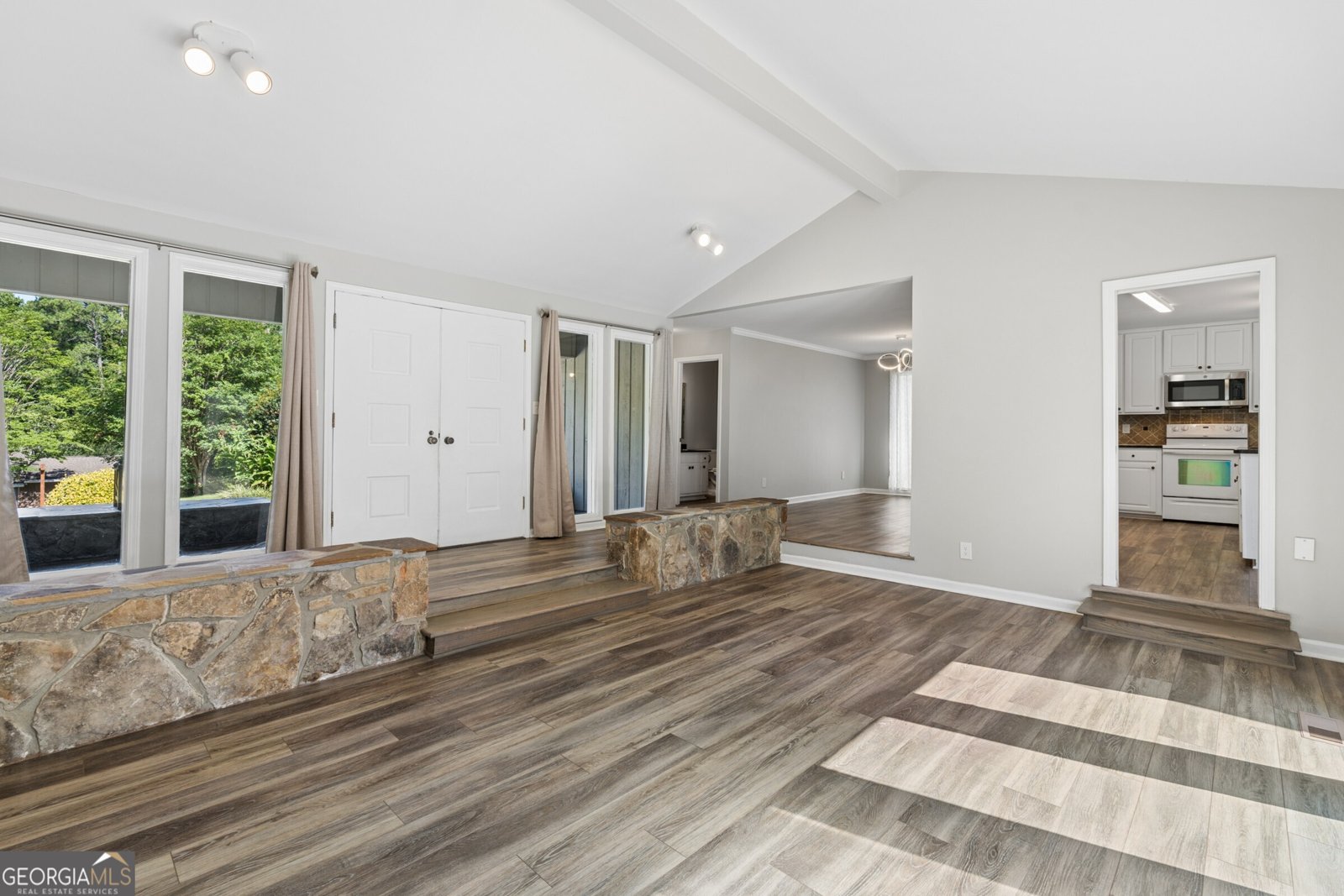 746 Hillwood Drive Marietta - Photo 11