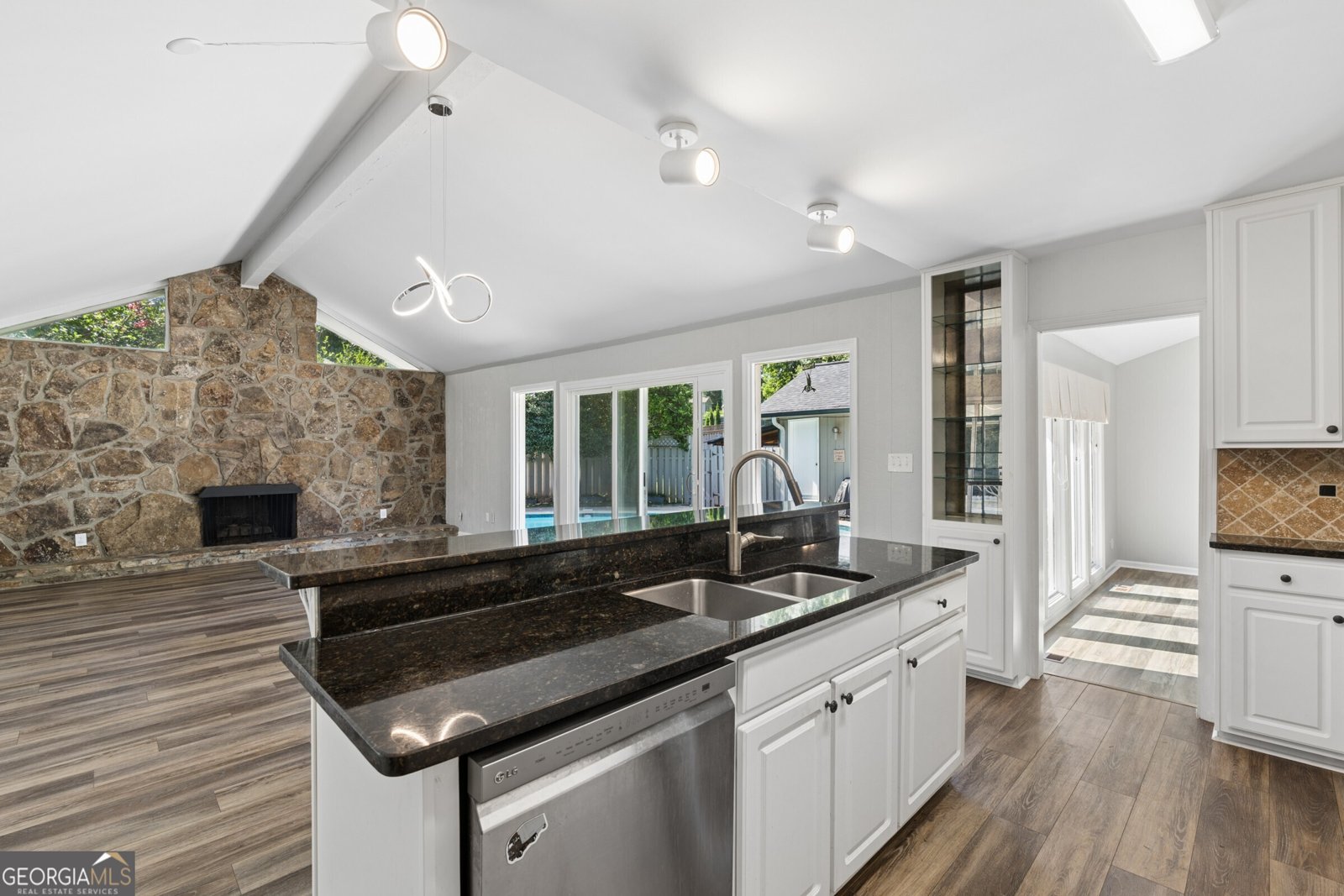 746 Hillwood Drive Marietta - Photo 15