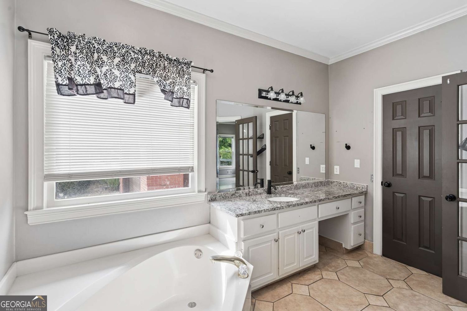 315 Savannah Place Loganville - Photo 24