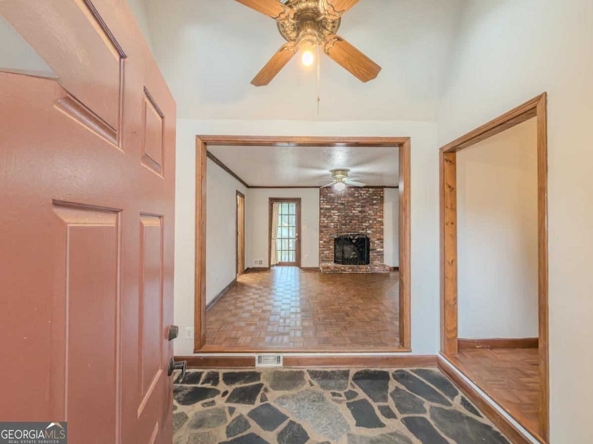 808 Glen Circle Lawrenceville - Photo 9