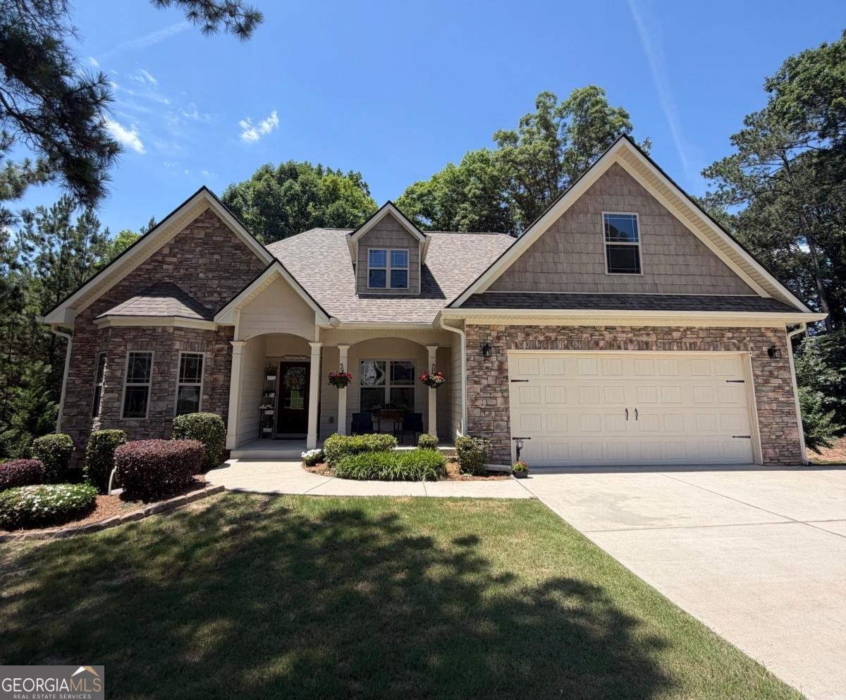 1020 Honey Lane Loganville - main photo