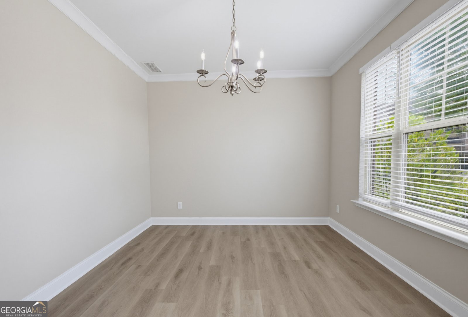 344 Farm Manor Court Lawrenceville - Photo 10