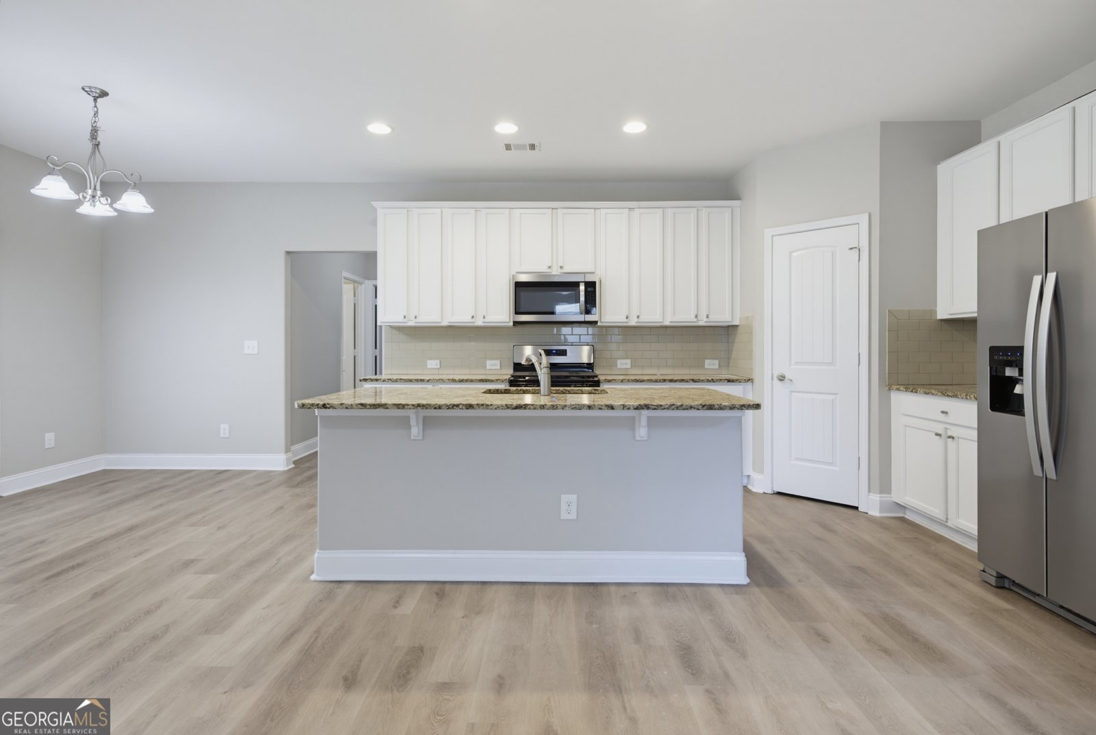 344 Farm Manor Court Lawrenceville - Photo 13