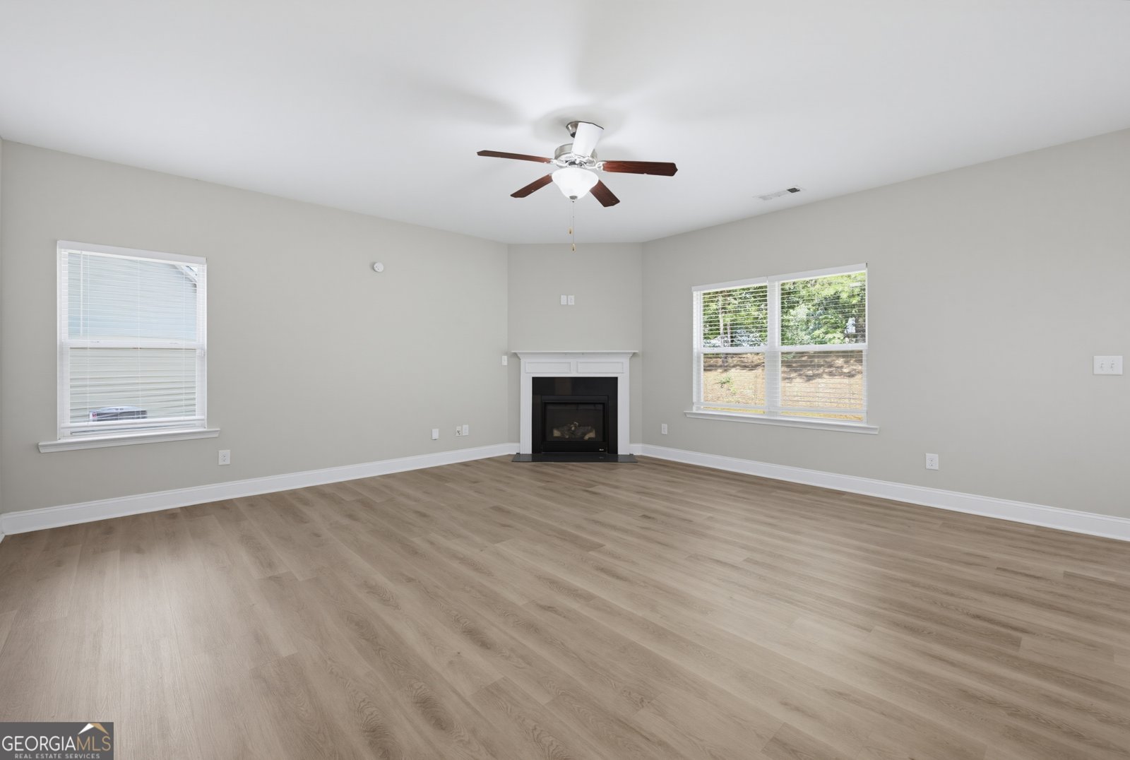 344 Farm Manor Court Lawrenceville - Photo 19
