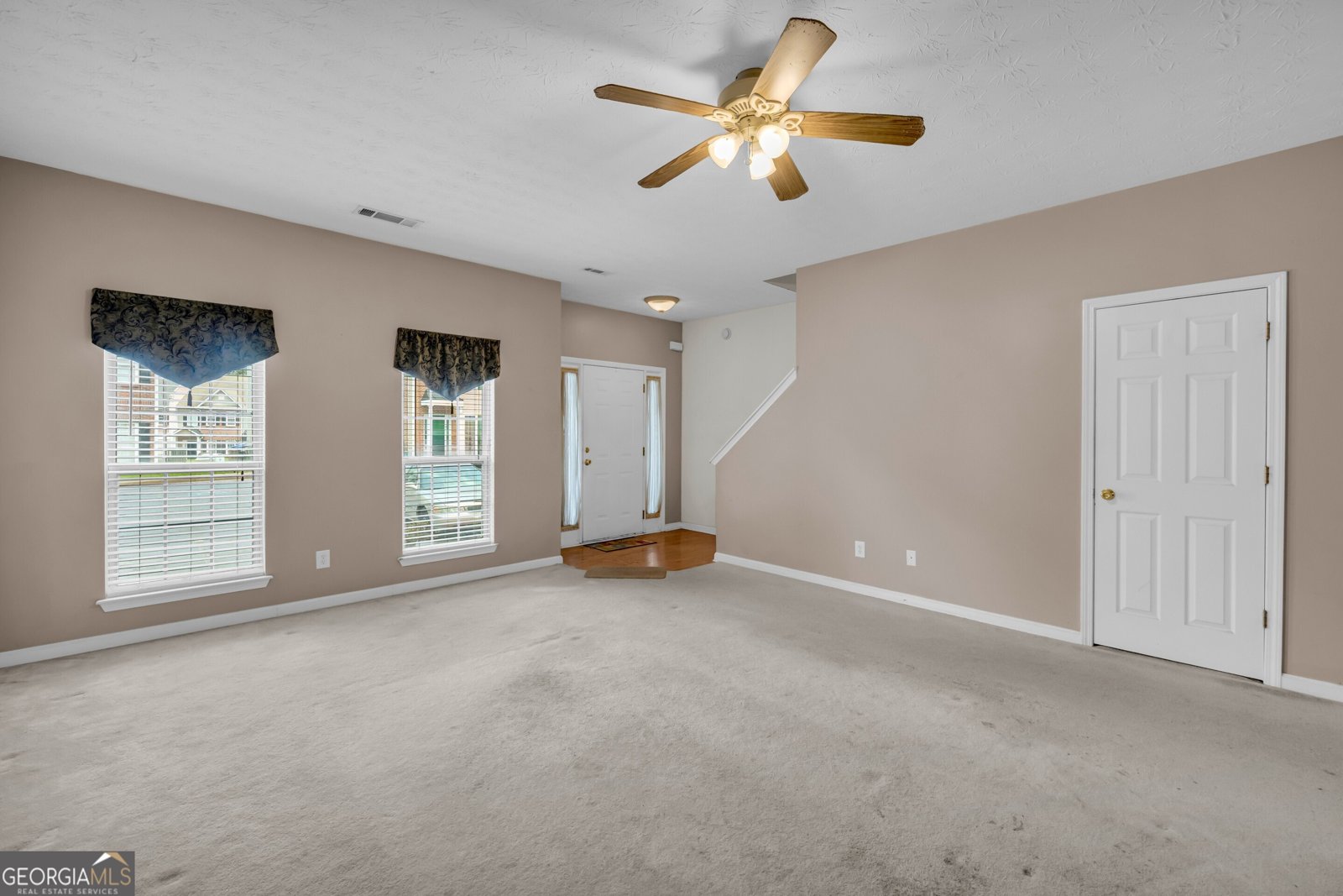 928 Tree Creek Boulevard Lawrenceville - Photo 6