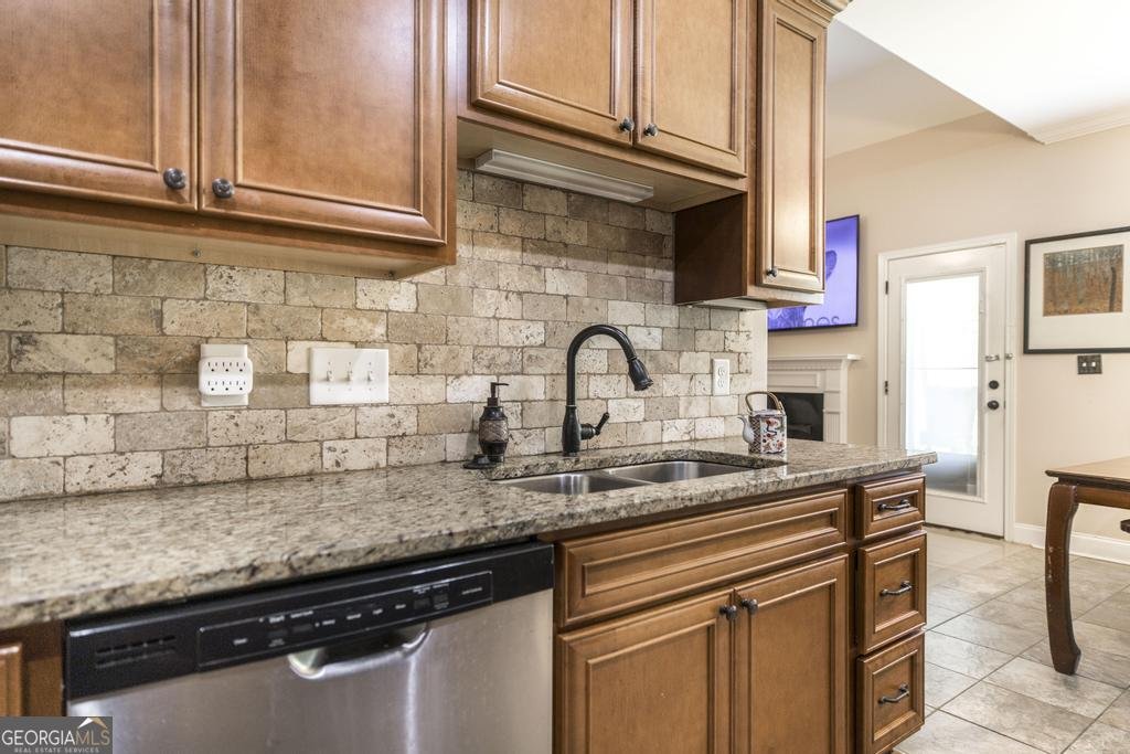 147 Summer Grove Lane Macon - Photo 10