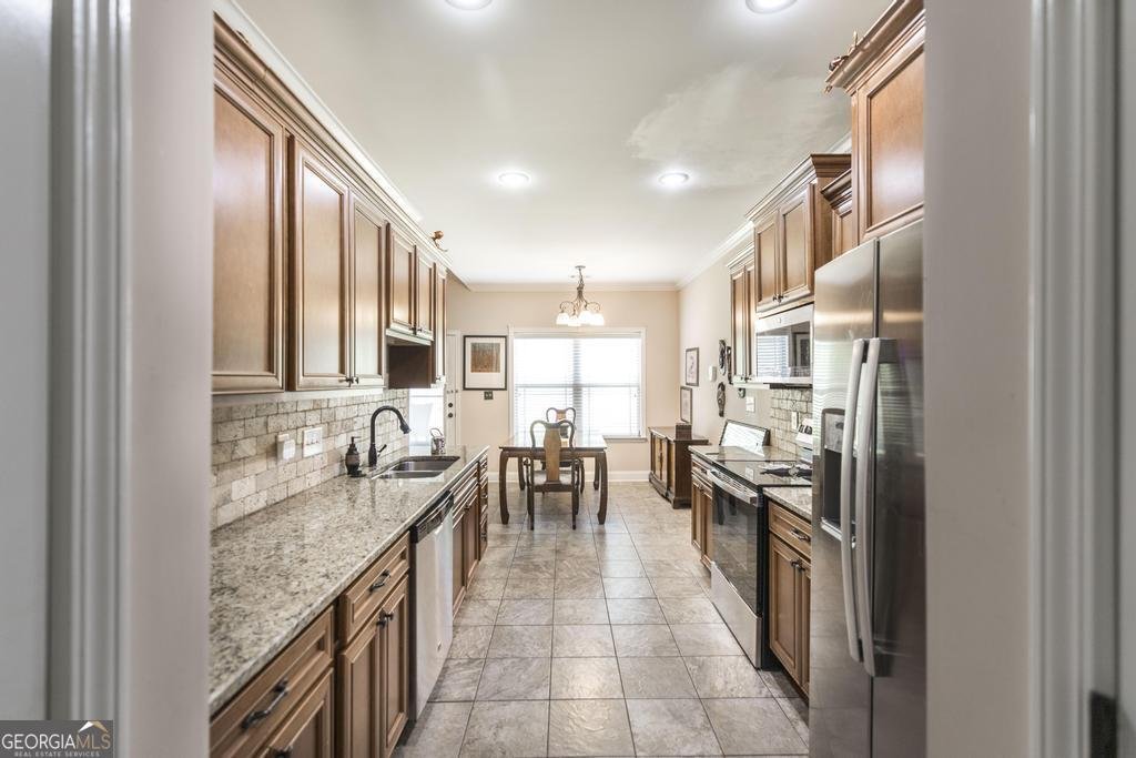 147 Summer Grove Lane Macon - Photo 11