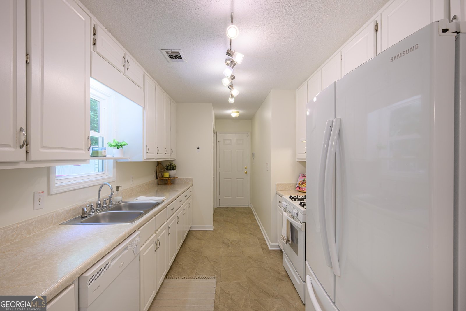187 Cedar Ridge Road Locust Grove - Photo 15