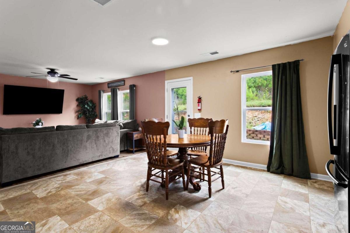 10 Windsor Court Kingston - Photo 10