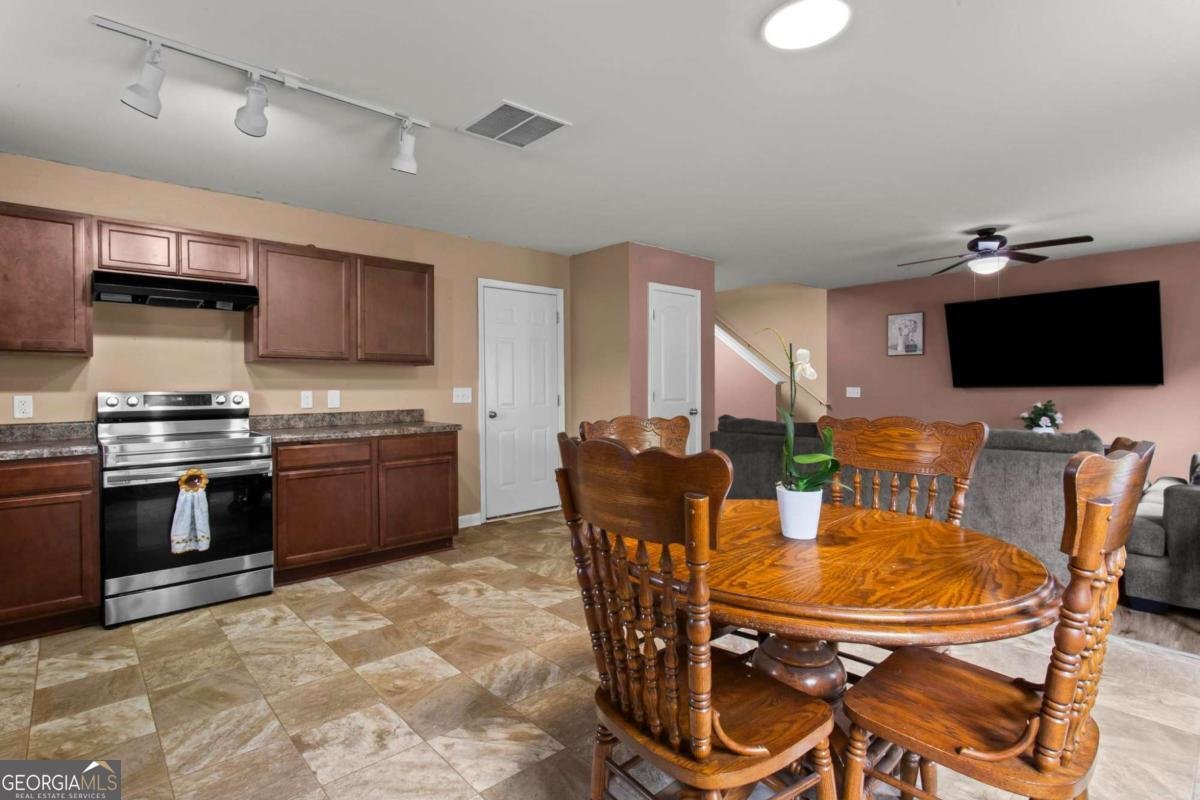 10 Windsor Court Kingston - Photo 11