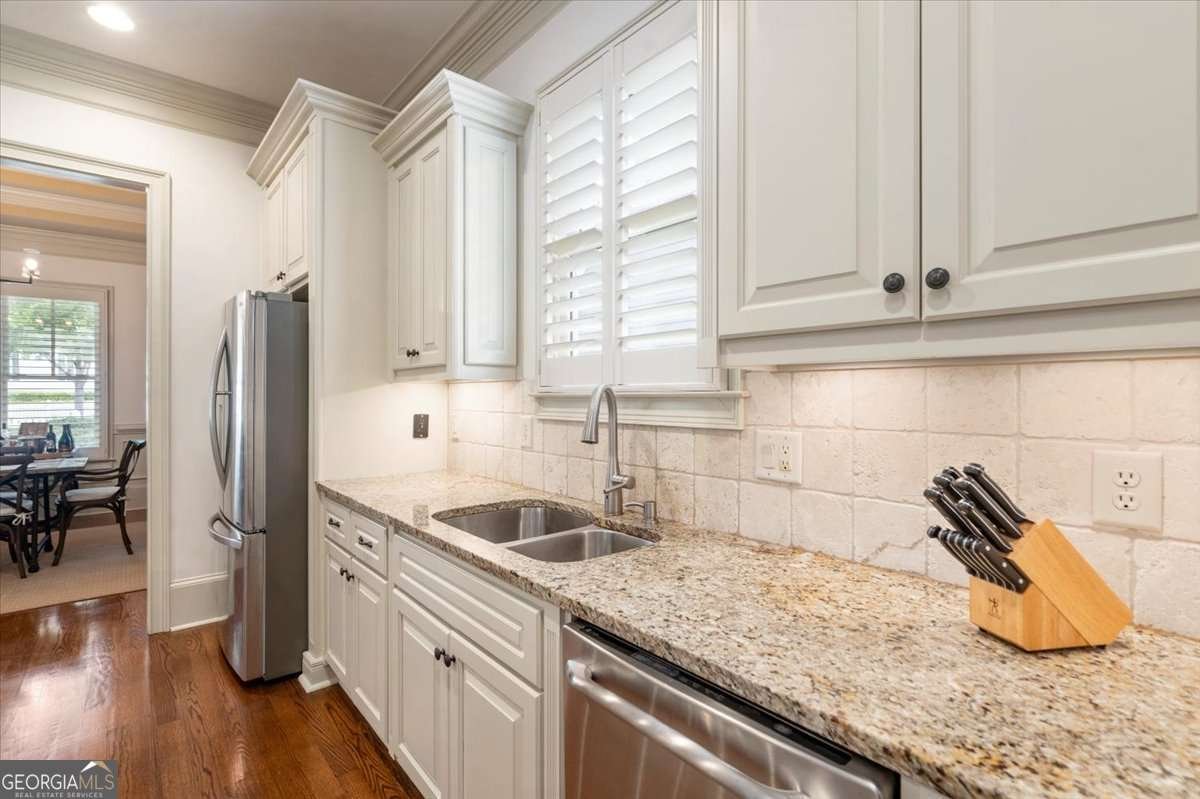 502 Navan Lane Statham - Photo 8