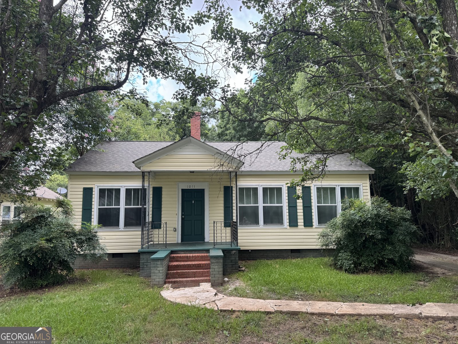 1011 Solomon Street Griffin - main photo