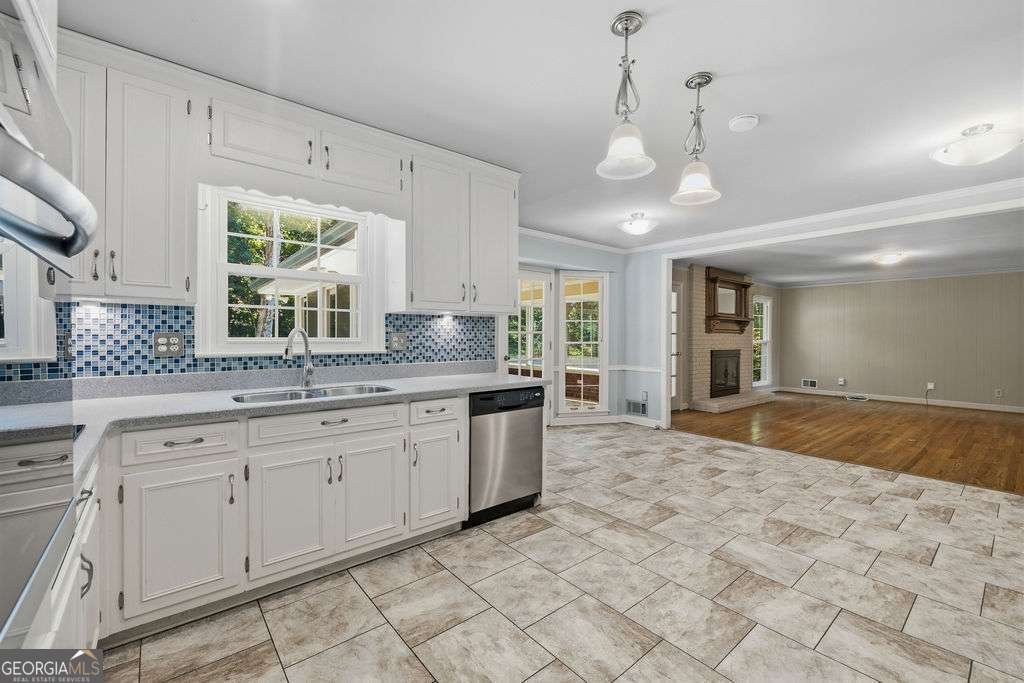 5607 Coronation Court Dunwoody - Photo 8