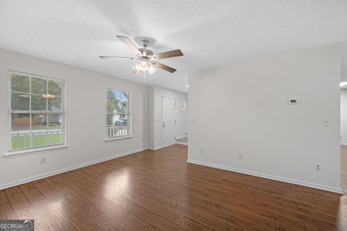 2164 Dresden Green Kennesaw - Photo 9