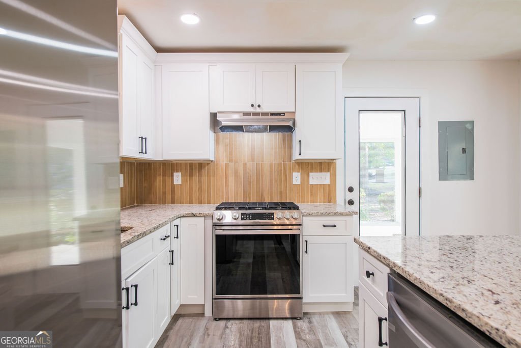 5165 WOODLAND Drive FOREST PARK - Photo 22
