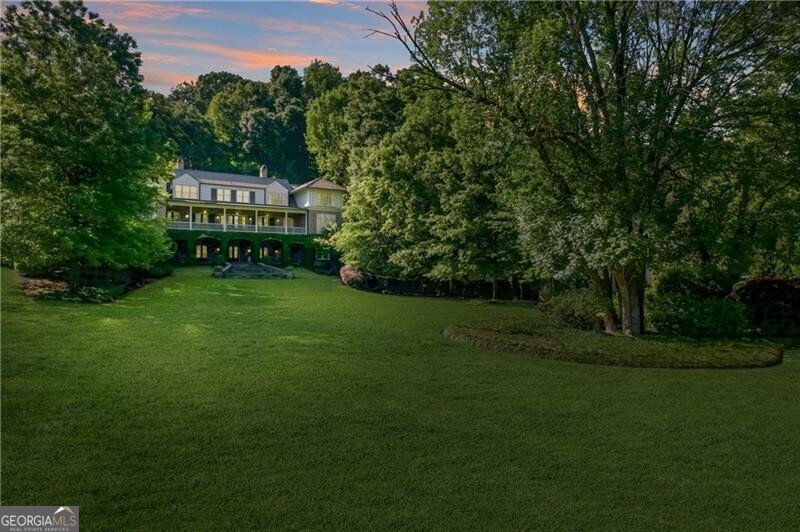 3275 Laramie Drive Atlanta - main photo