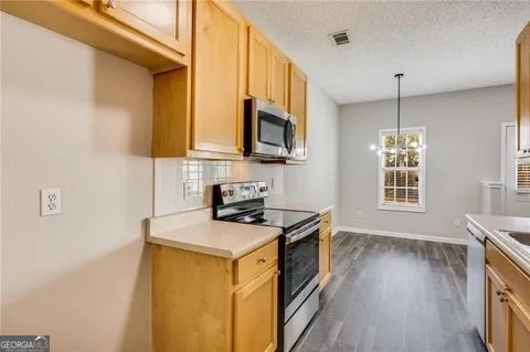 762 Commerce Riverdale - Photo 9