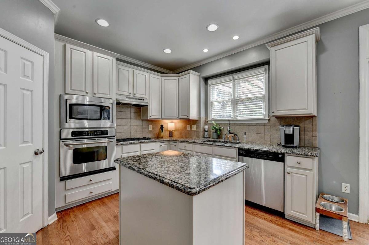 7010 Hampton Creek Drive Cumming - Photo 8