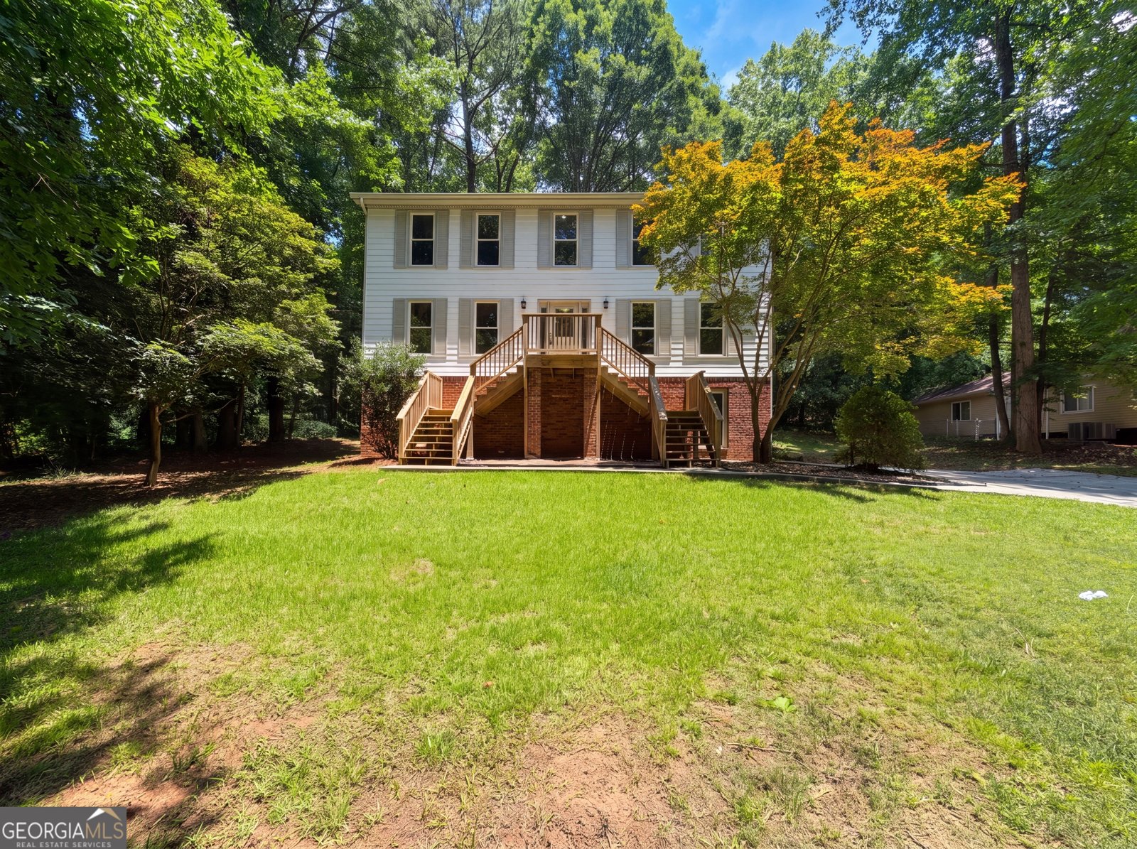330 Benjamin Circle Fayetteville - main photo