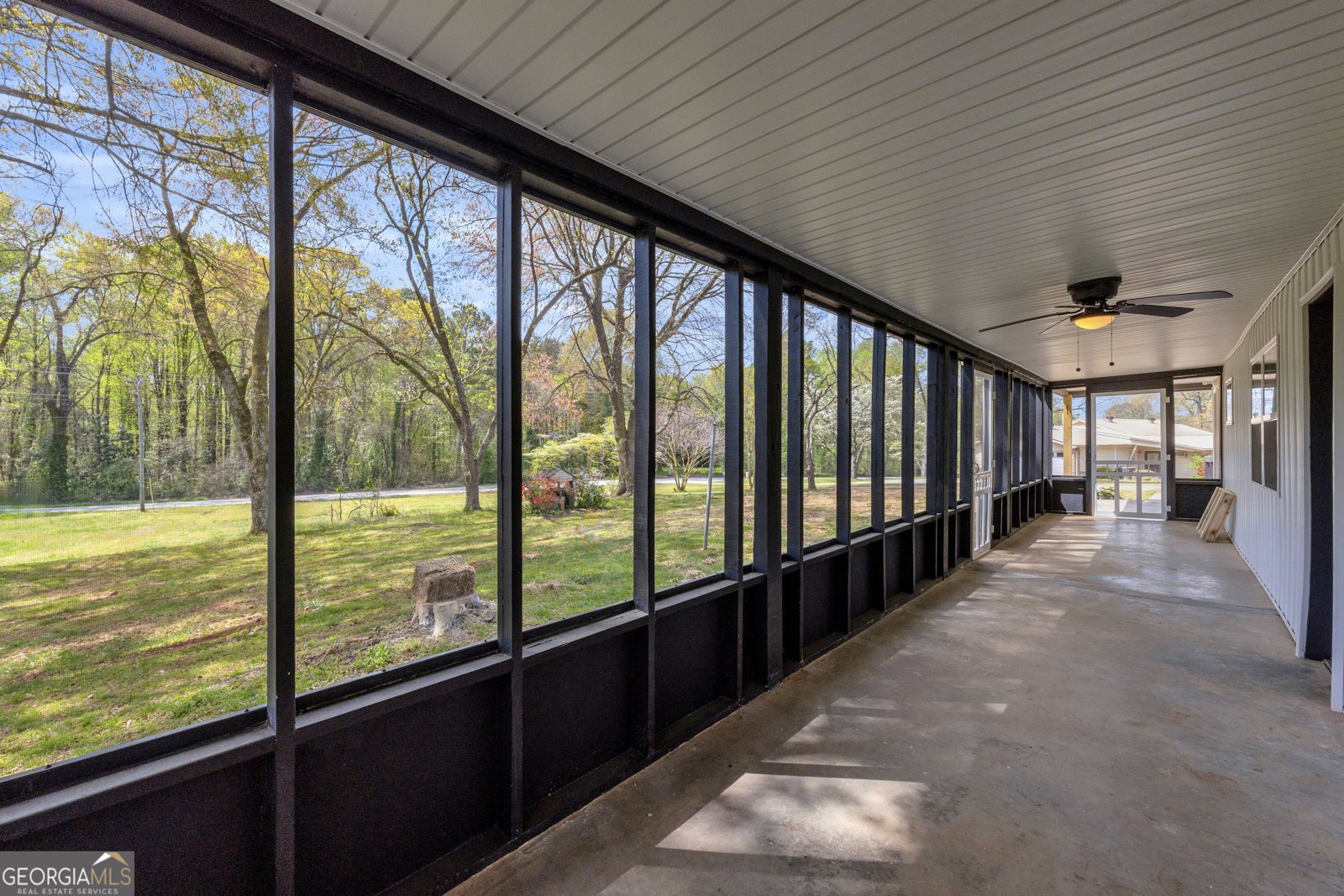8606 Holly Springs Road Maysville - Photo 11