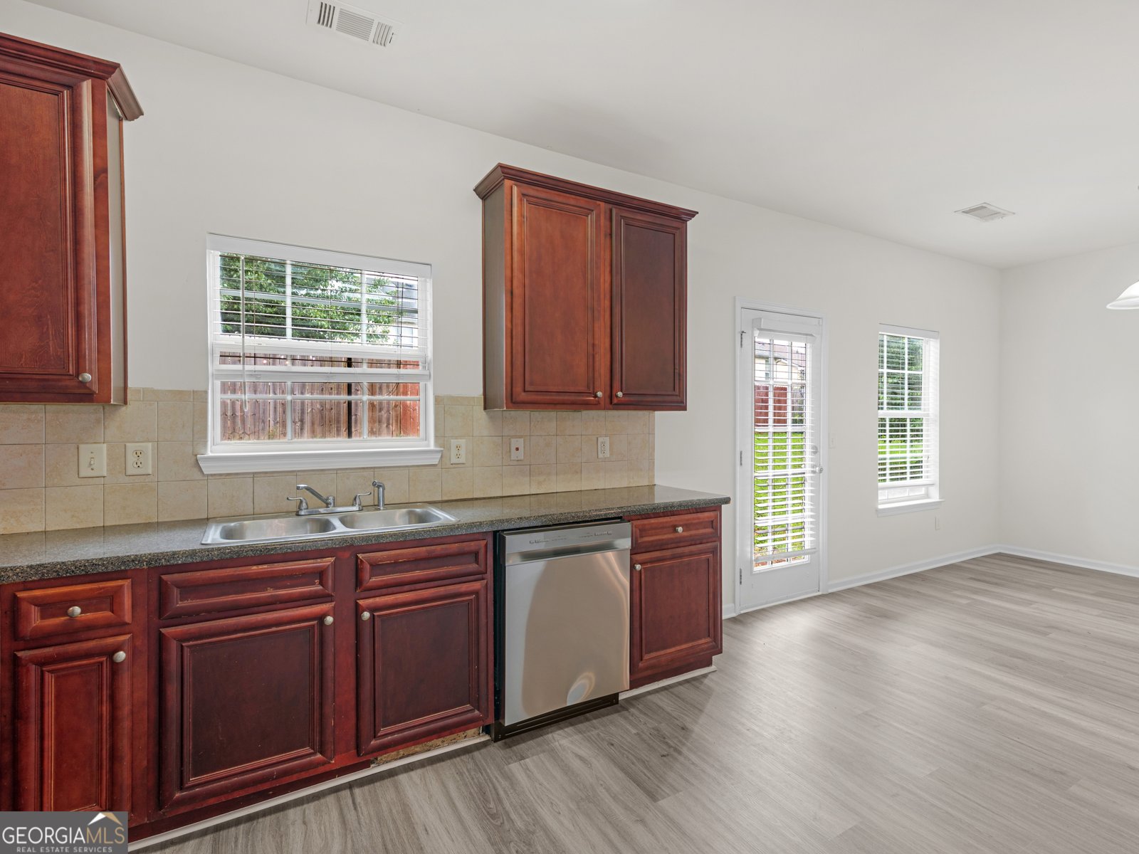 2521 Shropshire Place McDonough - Photo 7