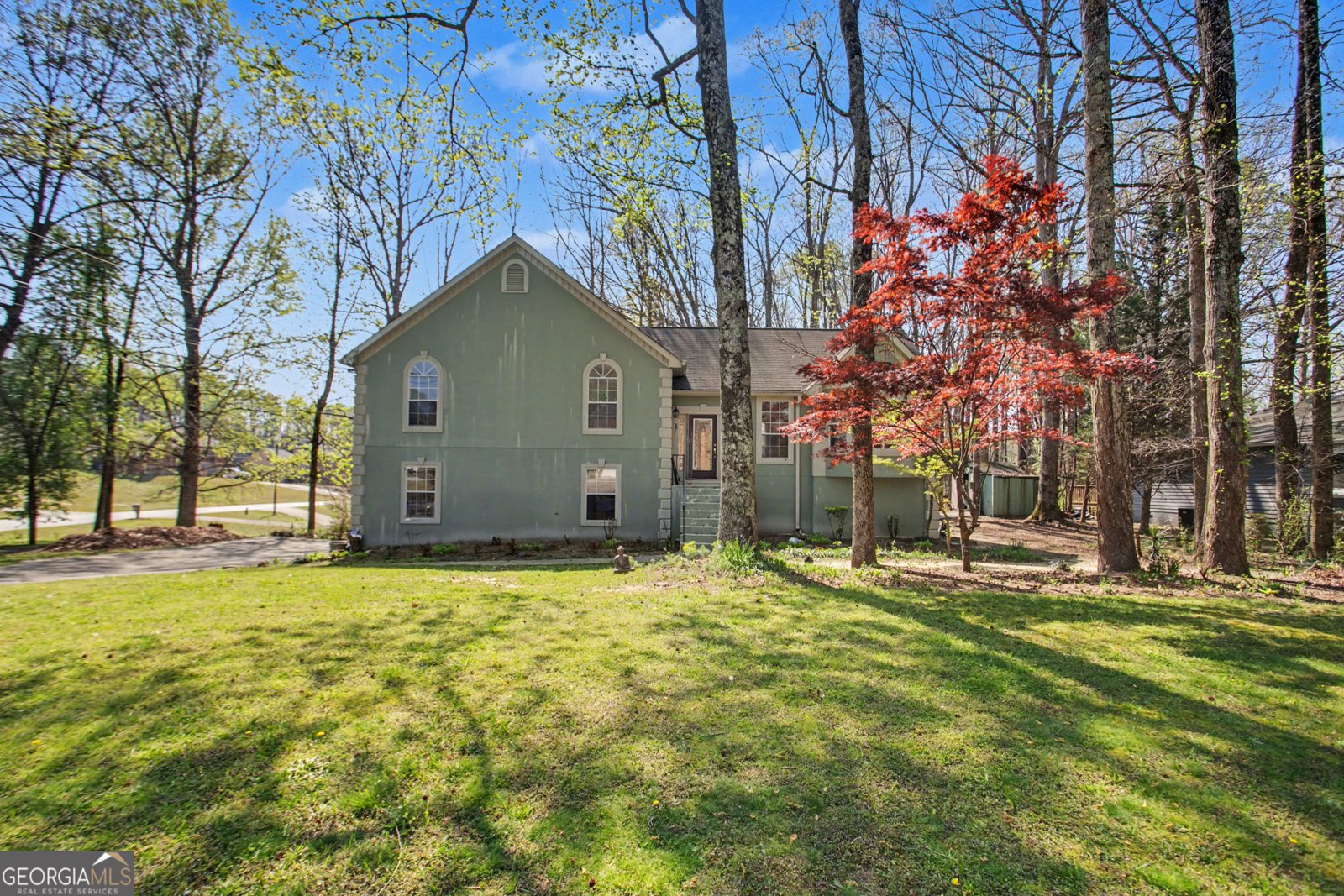 1943 Oakleaf Court Lithia Springs - main photo