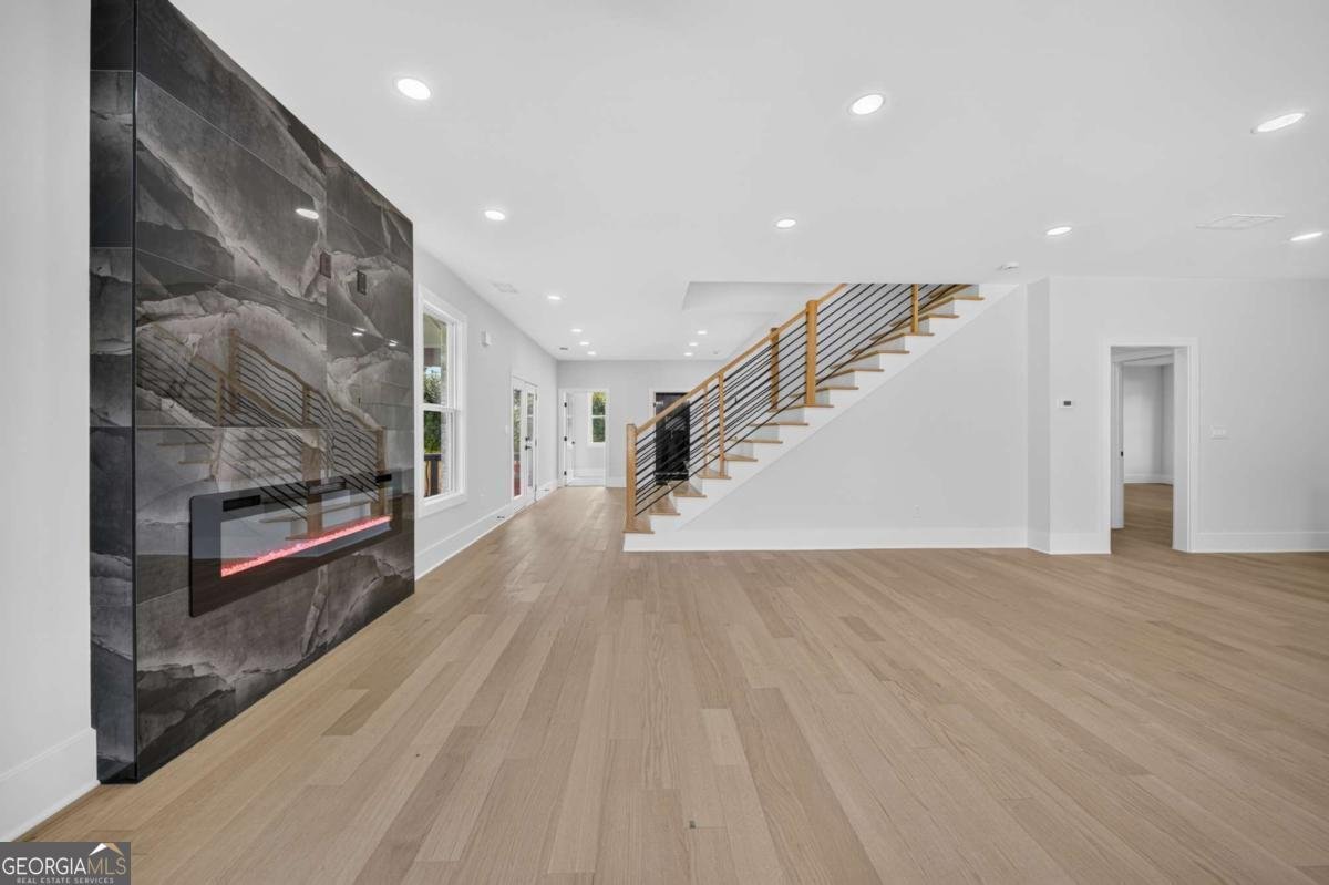 210 lacey Loganville - Photo 10