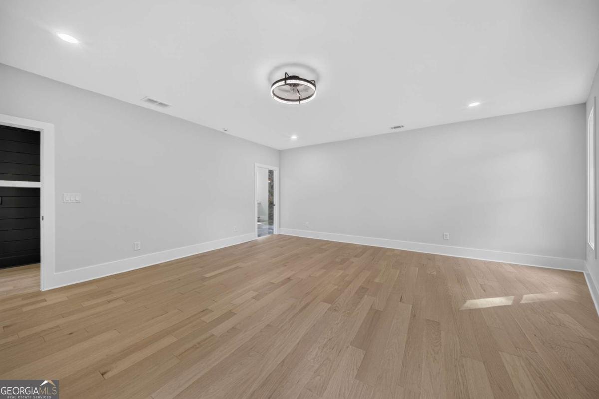 210 lacey Loganville - Photo 28