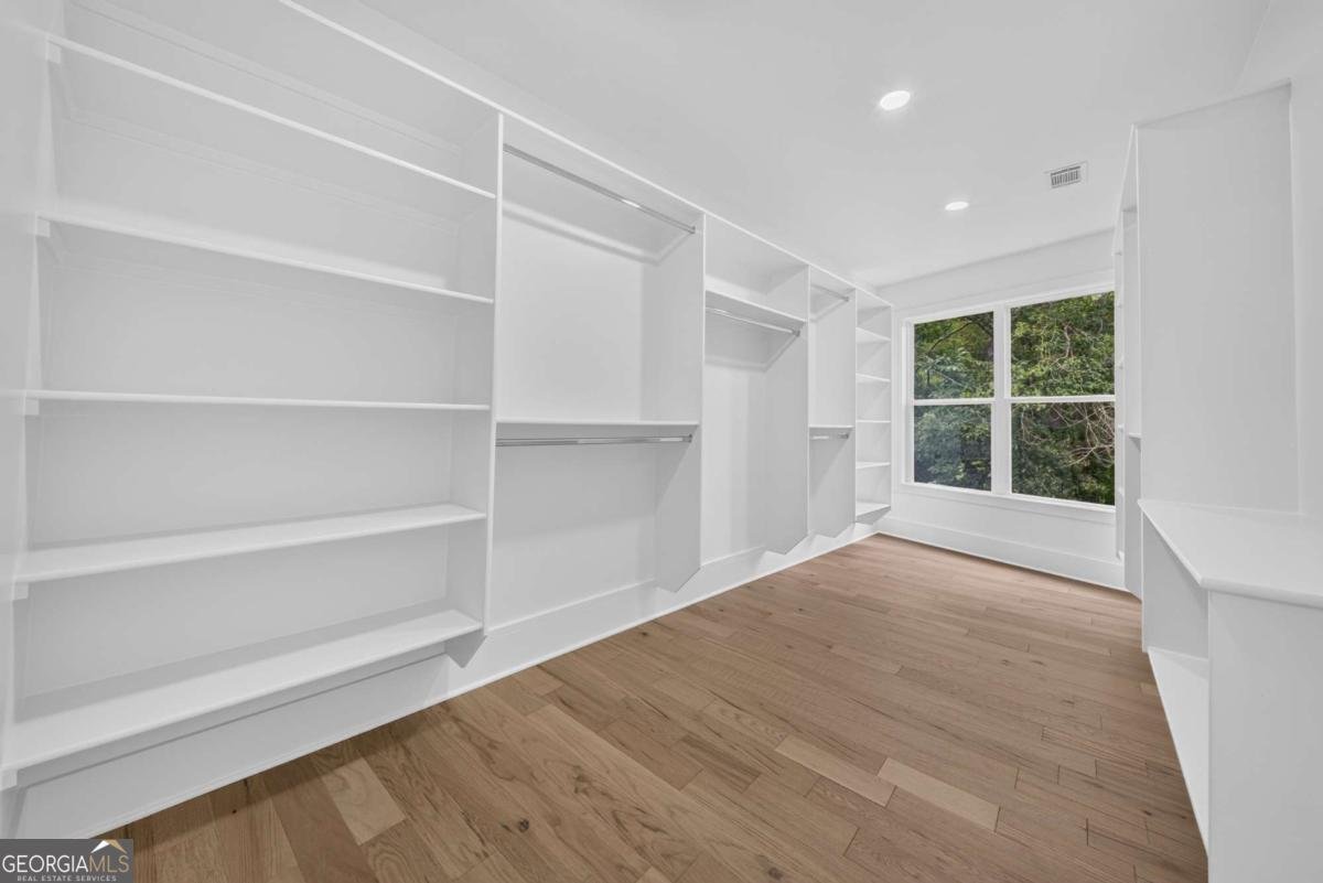 210 lacey Loganville - Photo 31