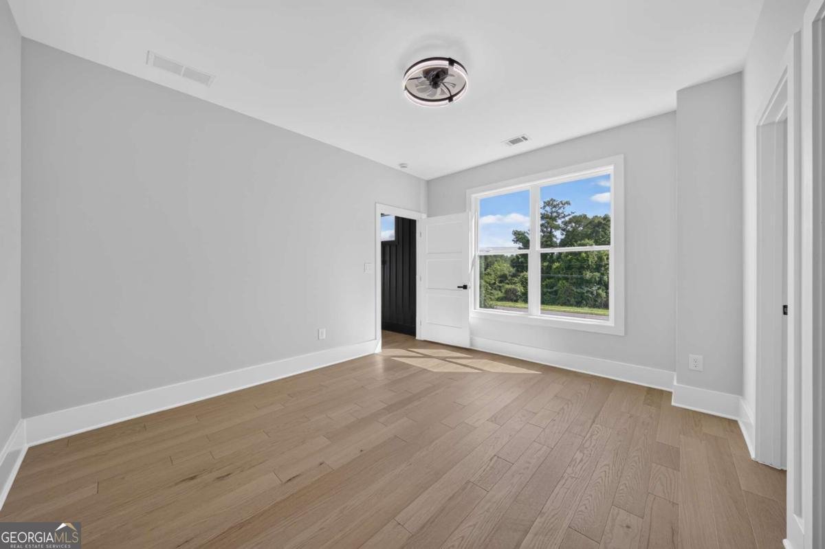 210 lacey Loganville - Photo 44