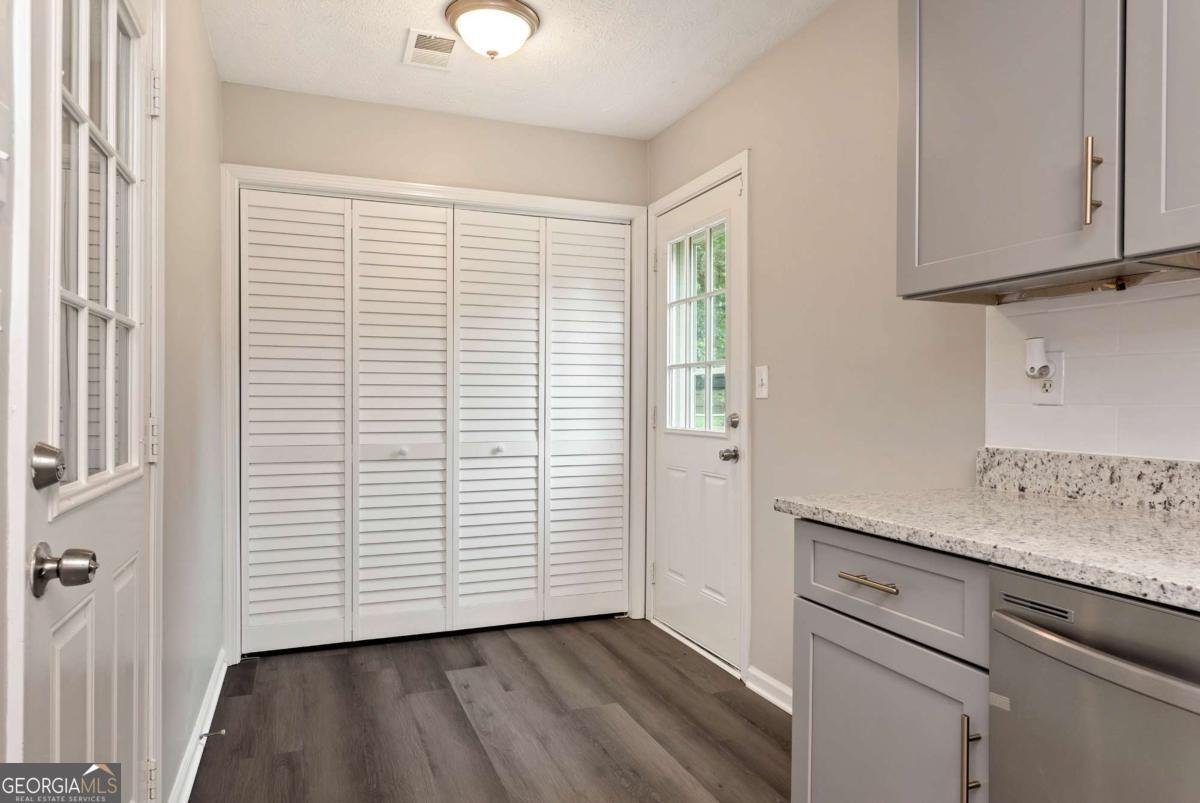 649 Oakland Way Lawrenceville - Photo 22