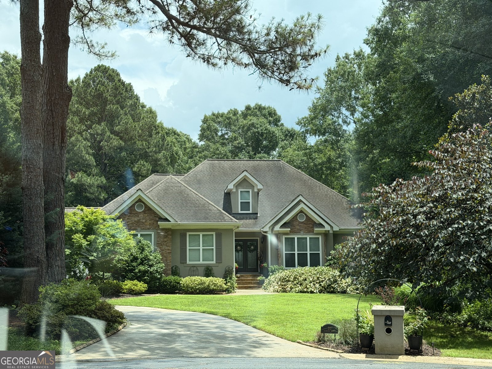 20 Clubview Court Newnan - main photo